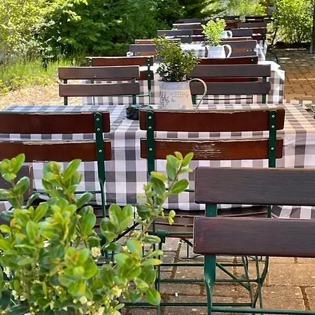 Hotel Auerhahn Nest *